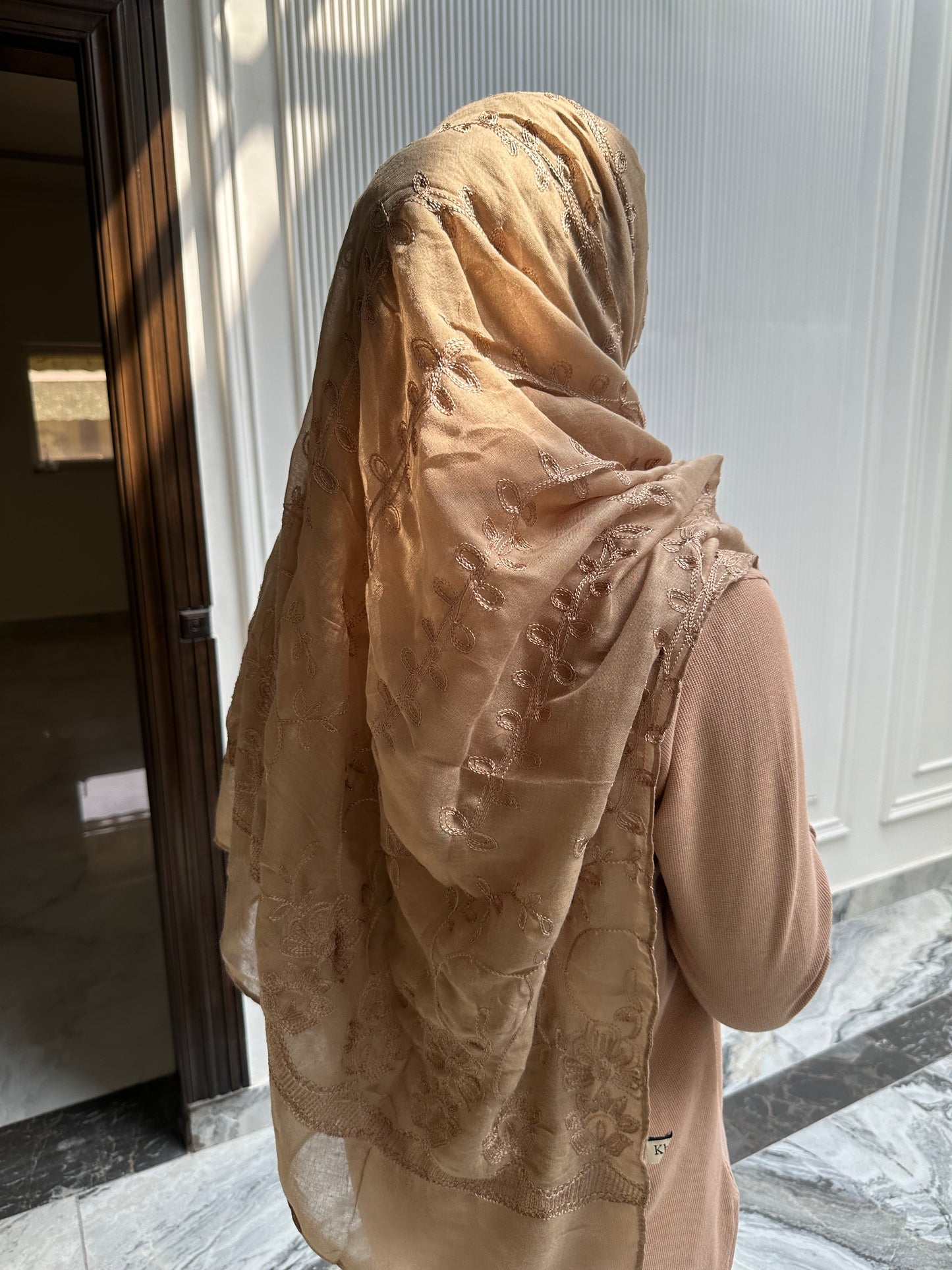 EMBROIDERY LAWN HIJAB| LIGHT COCO