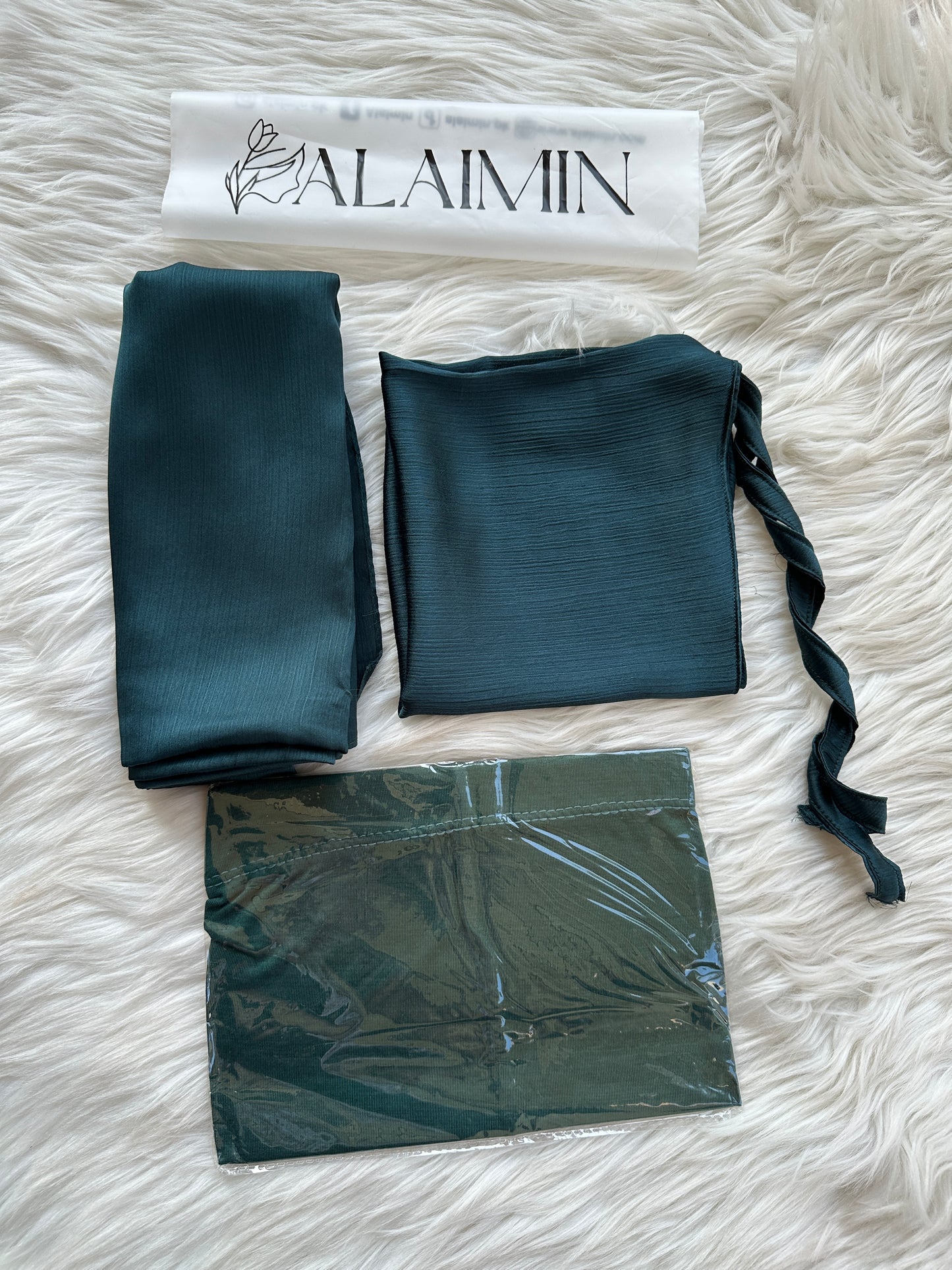 Plain Hijab, Matching Niqaab & Cap – Emerald Green