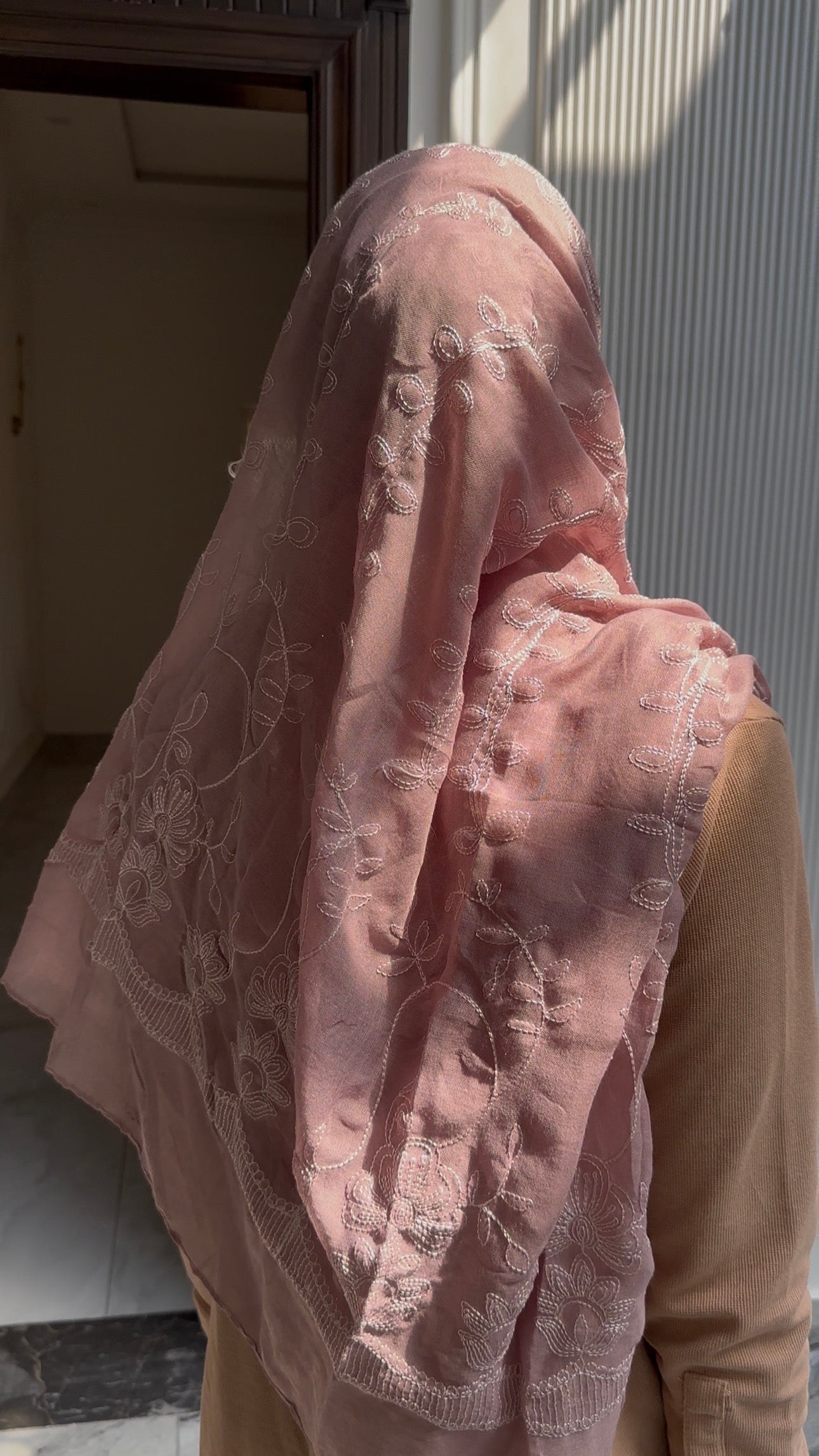 EMBROIDERY LAWN HIJAB| LIGHT MAUVE