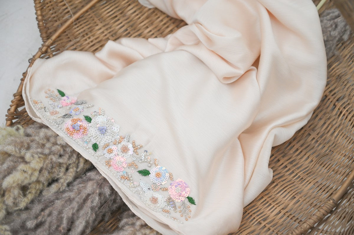 GUL E AFSHA| FESTIVE HANDWORK SKIN