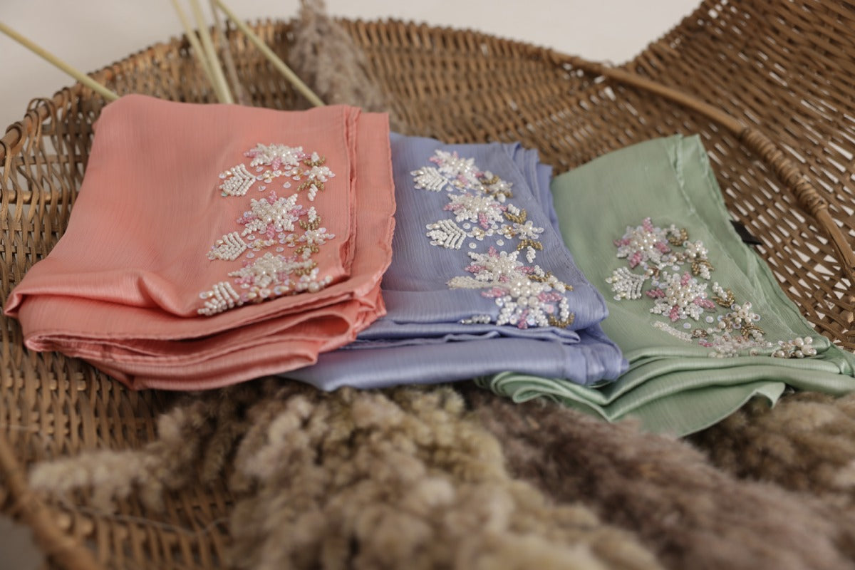 hijab gift set for her
hijab gift ideas
silk scarves for women
luxury hijab pakisan
luxury hijab brands in pakistan