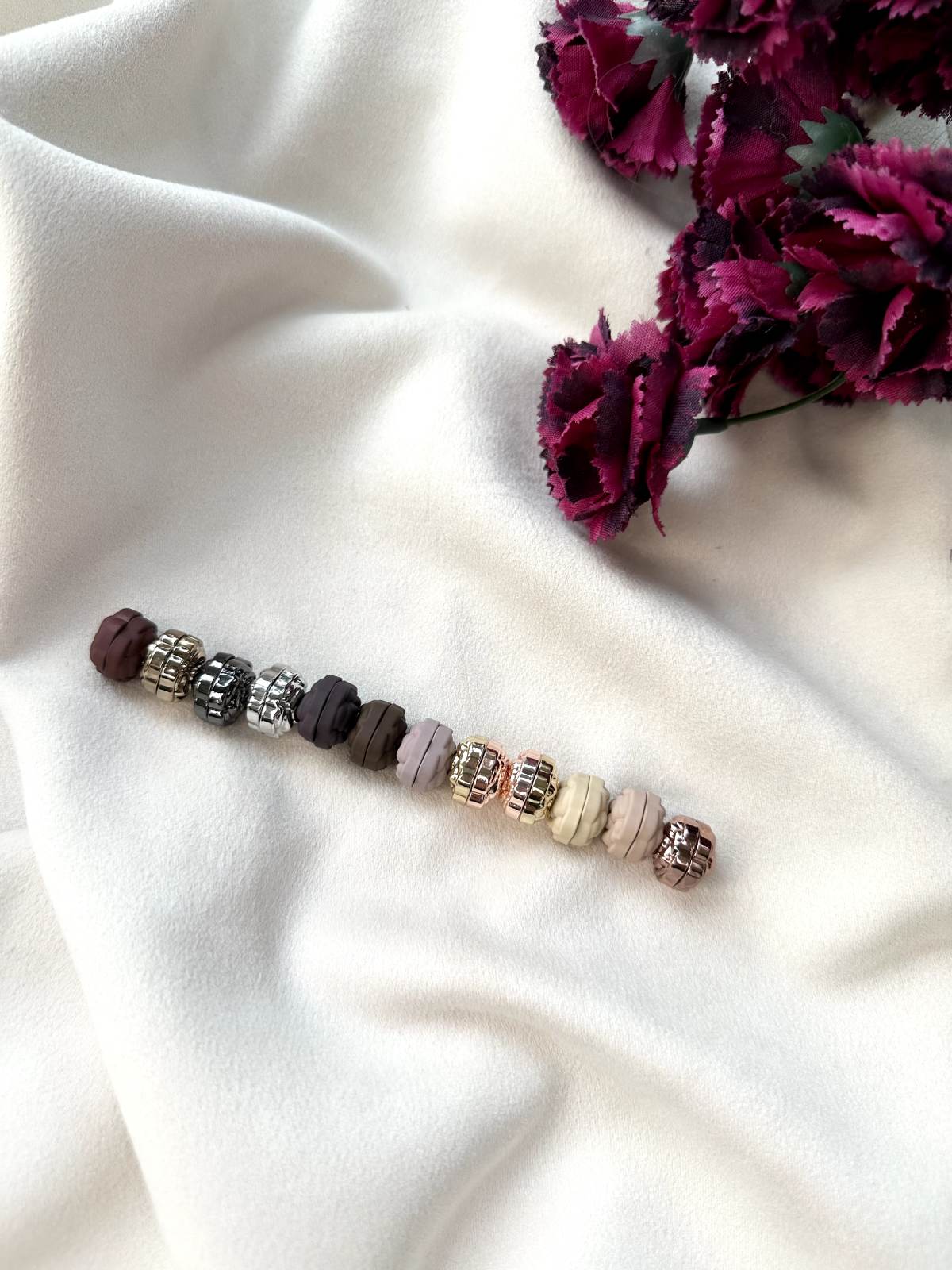 HIJAB ACCESSORIES | MAGNETS AND PINS