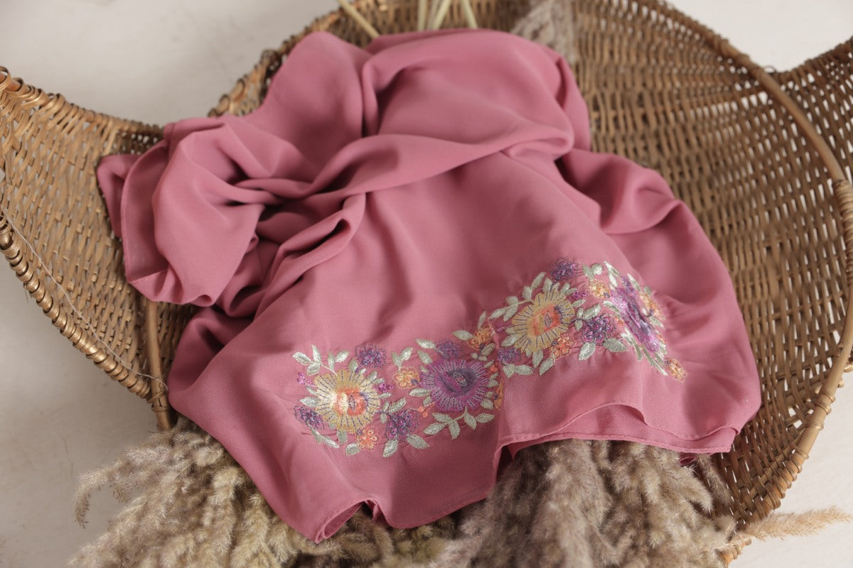 RANGREZA | LUXURY THREADWORK PINK HIJAB