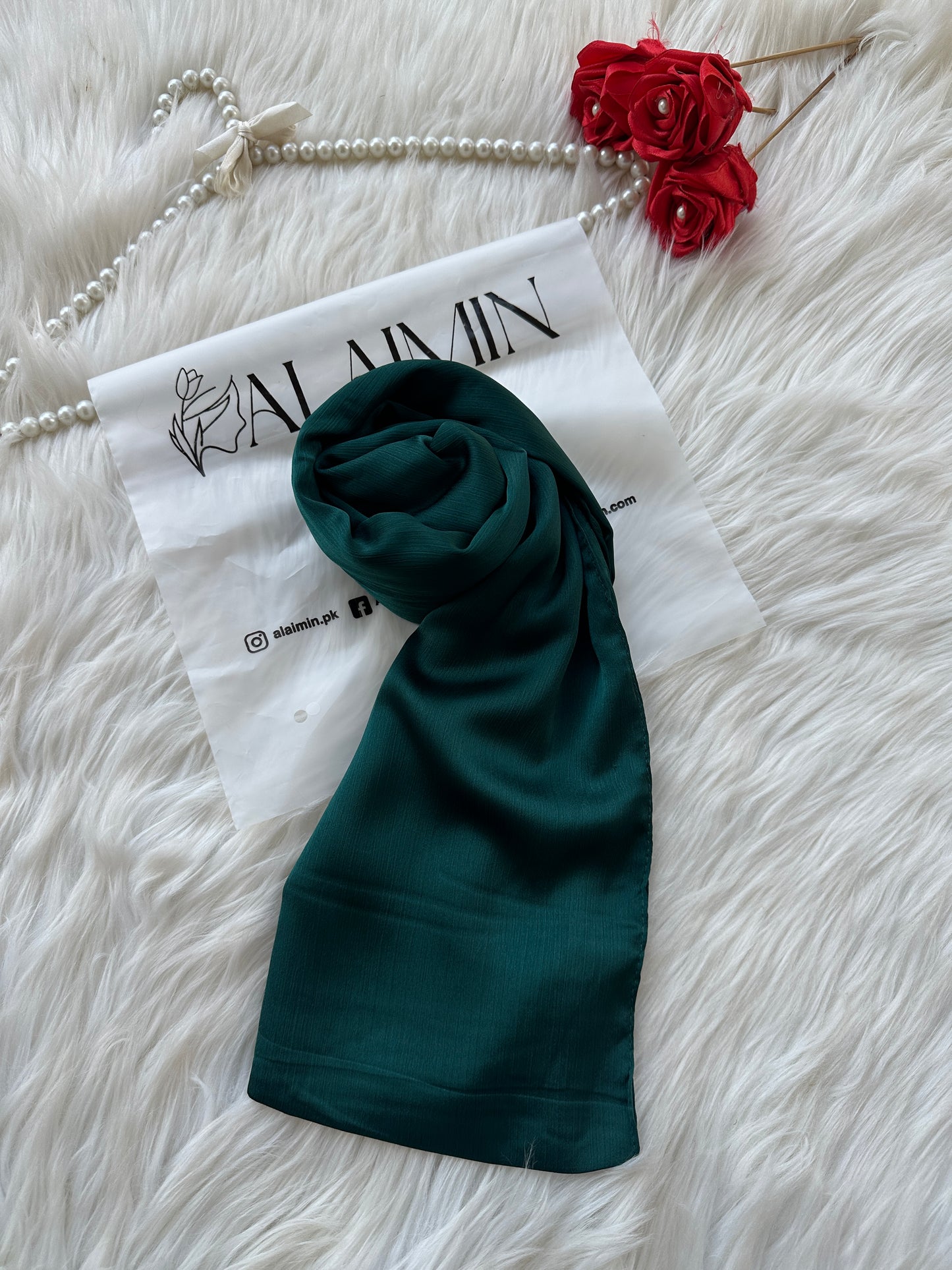 BOTTLE GREEN | PREMIUM CRINKLE SILK HIJABS