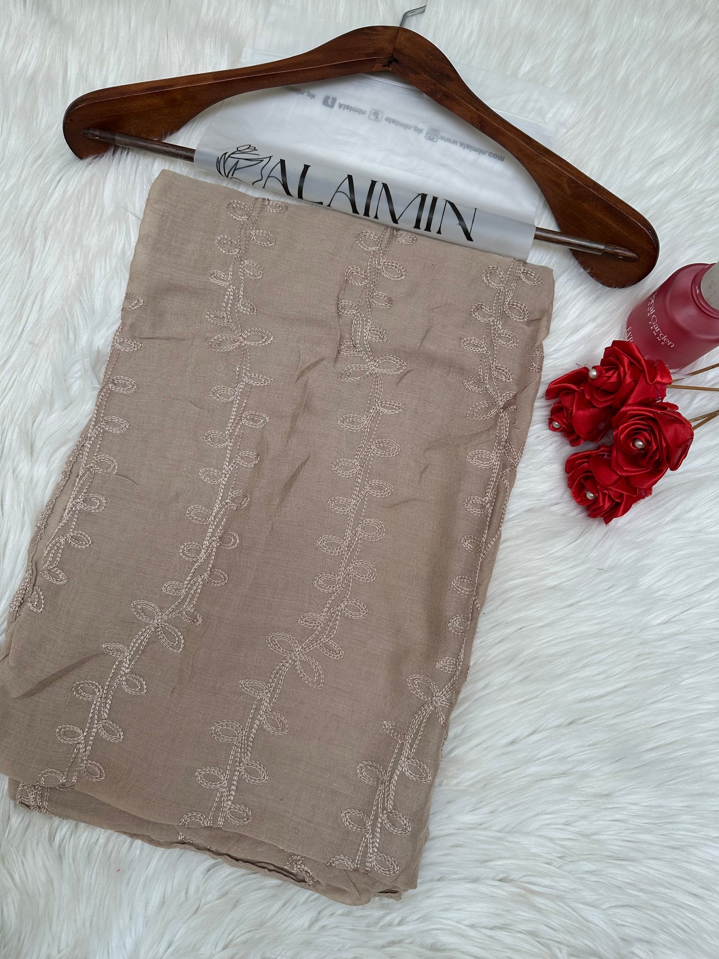 EMBROIDERY LAWN HIJAB| TAUPE