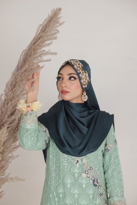 Fancy hijab scarf in green