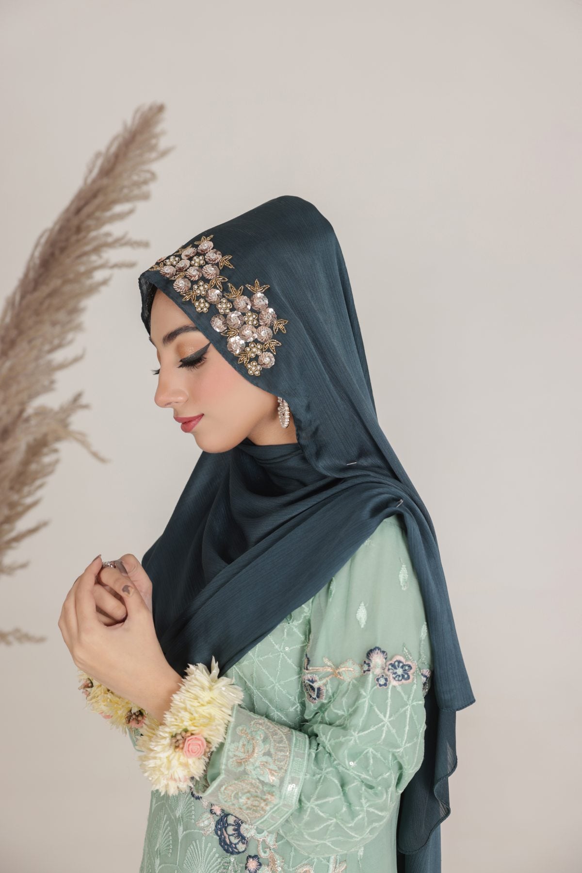 wedding hijab in green Silk fancy 